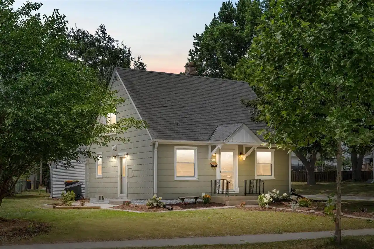 1st image of 2815 S 91st Street Street, West Allis, WI 53227 | MLS# 1973051