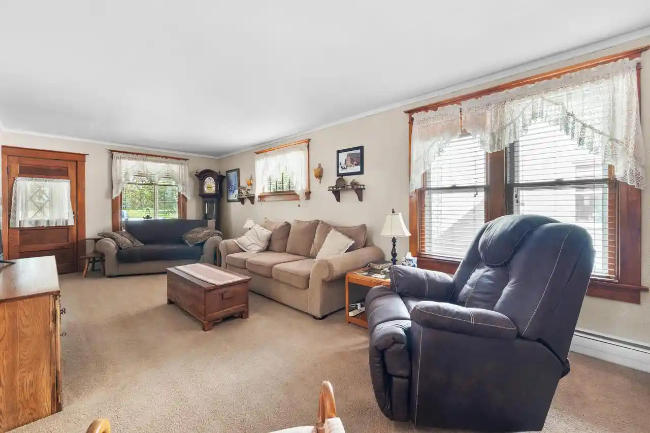 3rd image of 432 Pleasant Avenue Avenue, Hartford, WI 53027 | MLS# 1973066