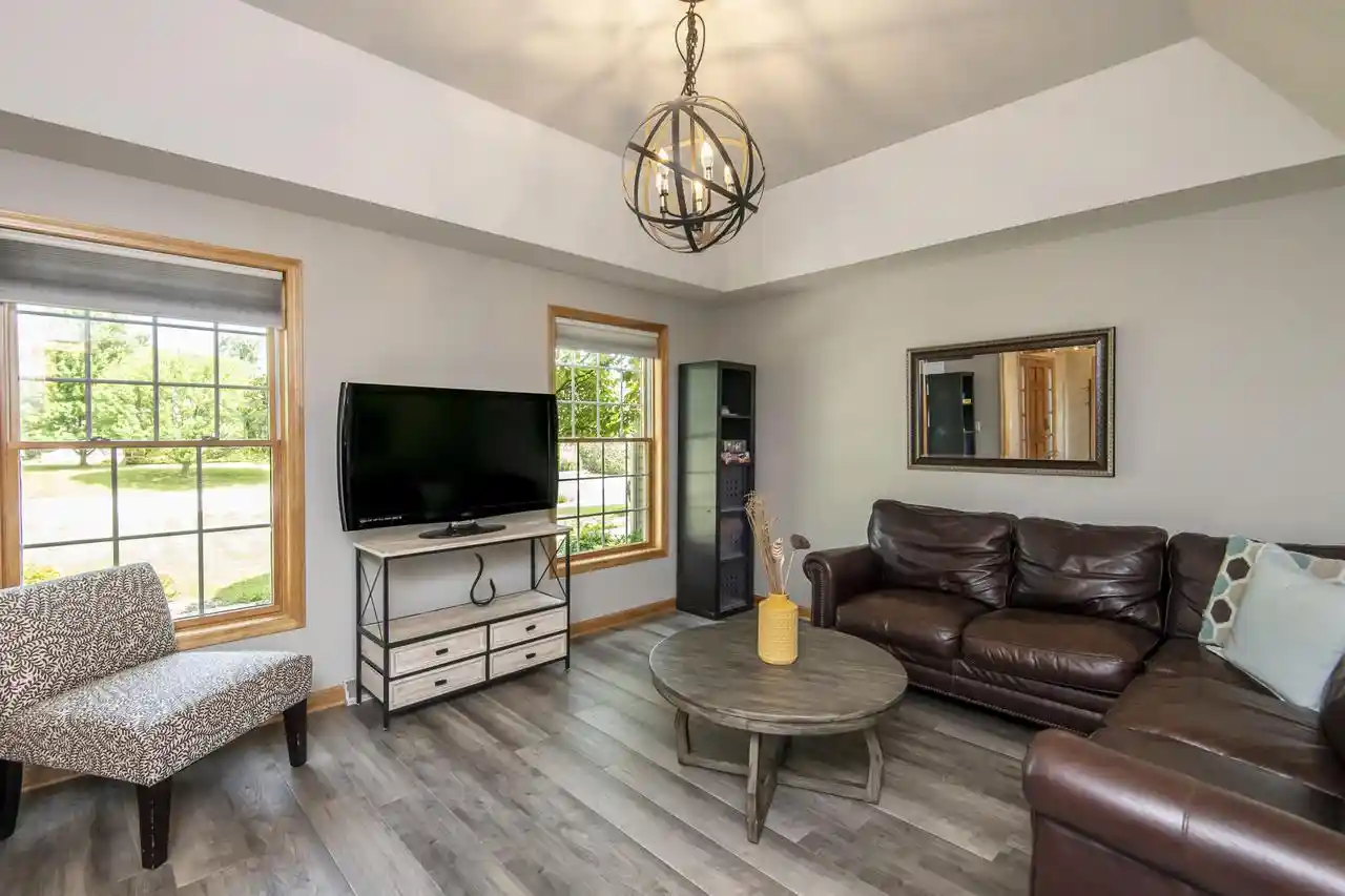 2nd image of N16w29803 Brookstone Circle Circle, Pewaukee, WI 53072 | MLS# 1973071