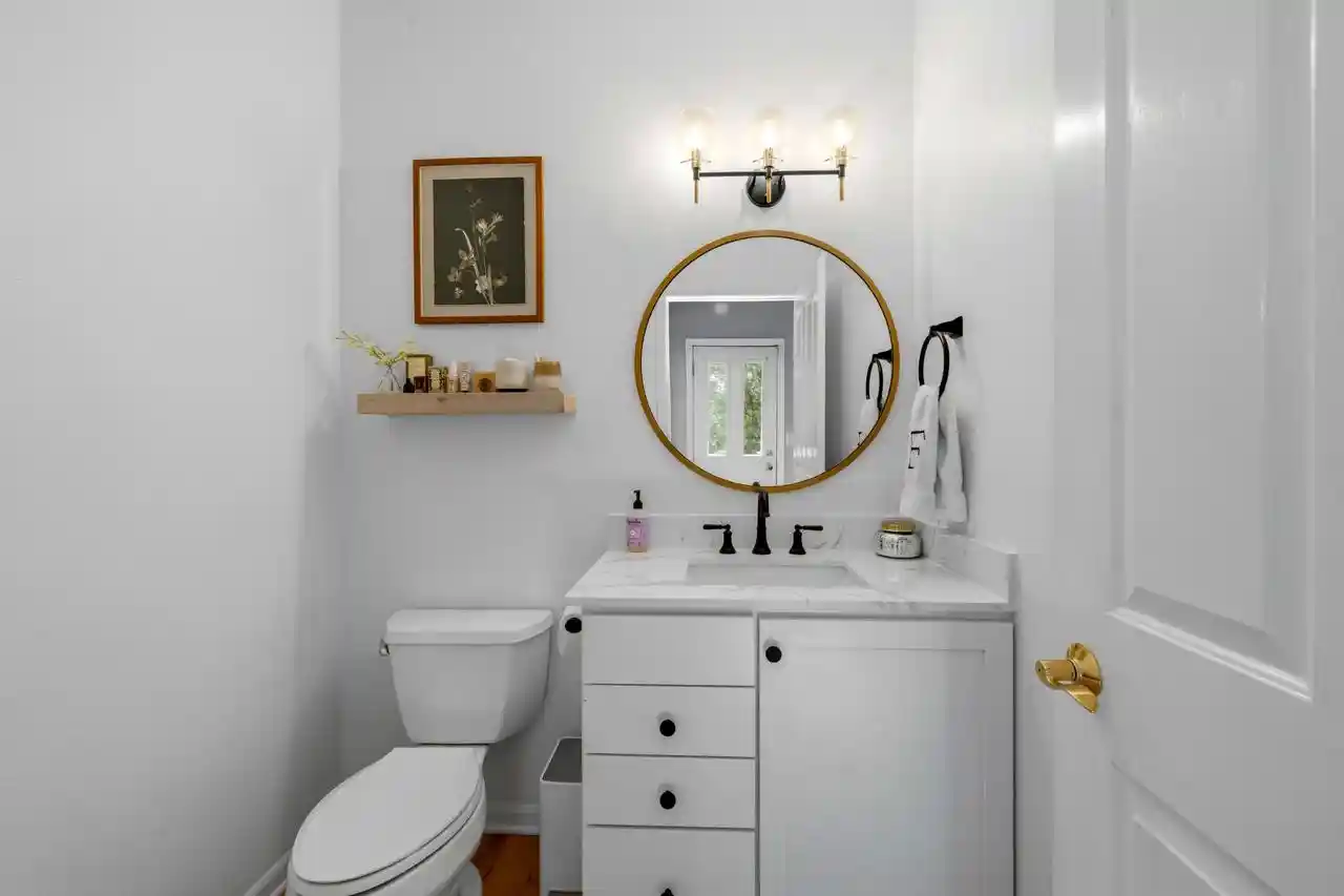 4th image of 1712 N Marshall Street Street, Milwaukee, WI 53202 | MLS# 1973074