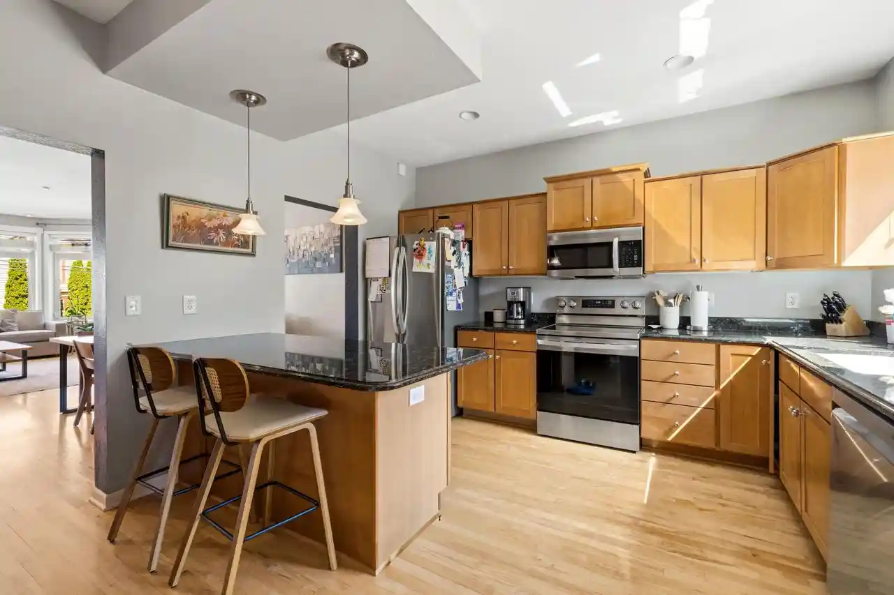 24th image of 1712 N Marshall Street Street, Milwaukee, WI 53202 | MLS# 1973074