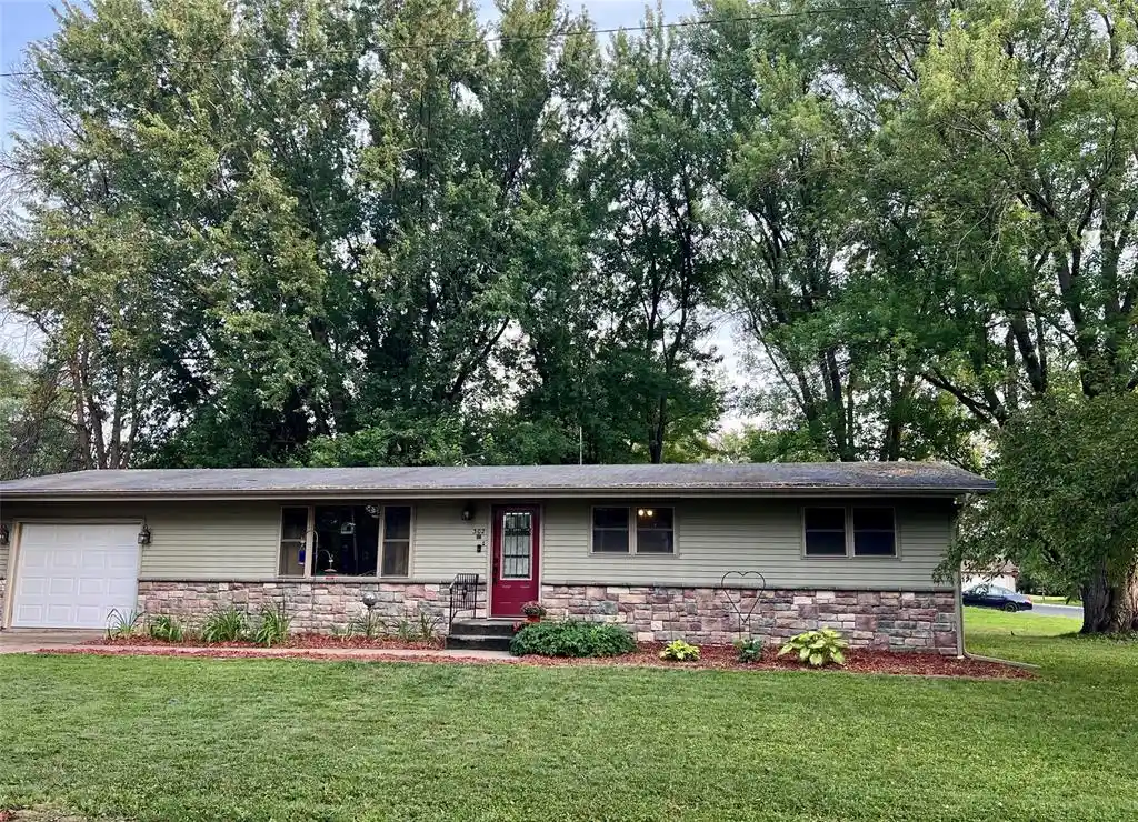 Photo 1 of Single family home for sale at 302 4th Avenue Avenue, Colfax, WI 54730 | MLS# 1599105 | Listing updated on 2026-09-09