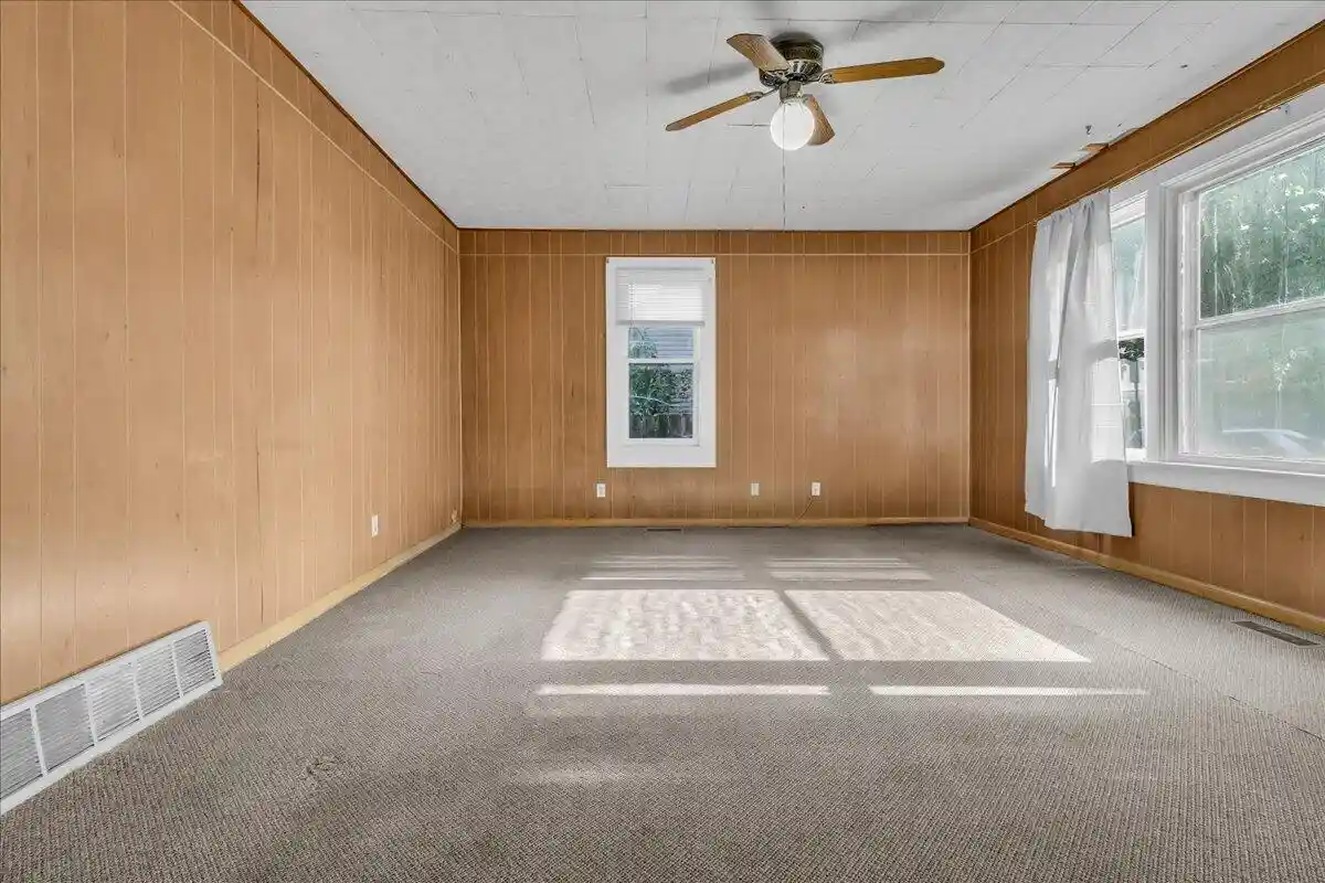 Photo 4 of Single Family Residence at 1306 7Th Street Street, La Crosse, WI 54601 | MLS# 1973099 | | Sold on 2026-09-15