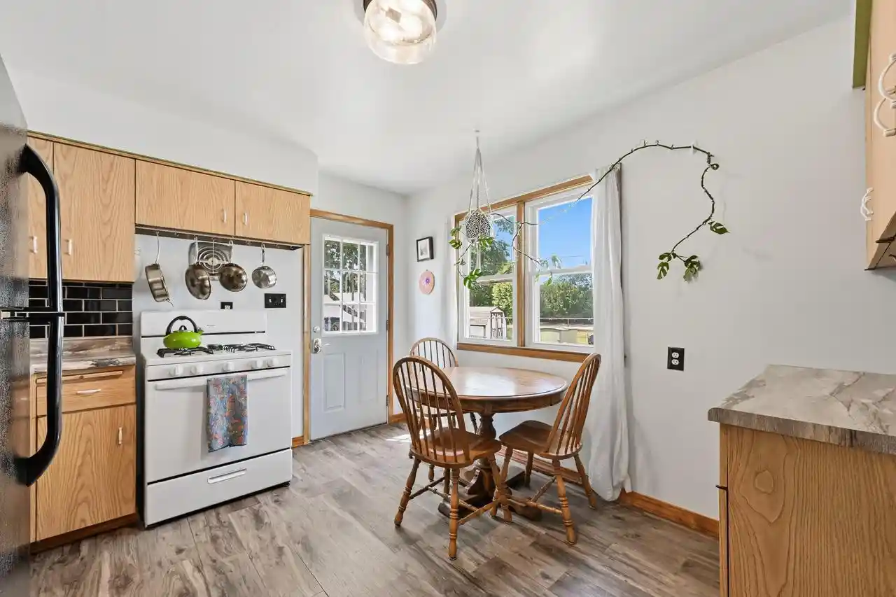 2nd image of 3301 E Bottsford Avenue Avenue, Cudahy, WI 53110 | MLS# 1973100