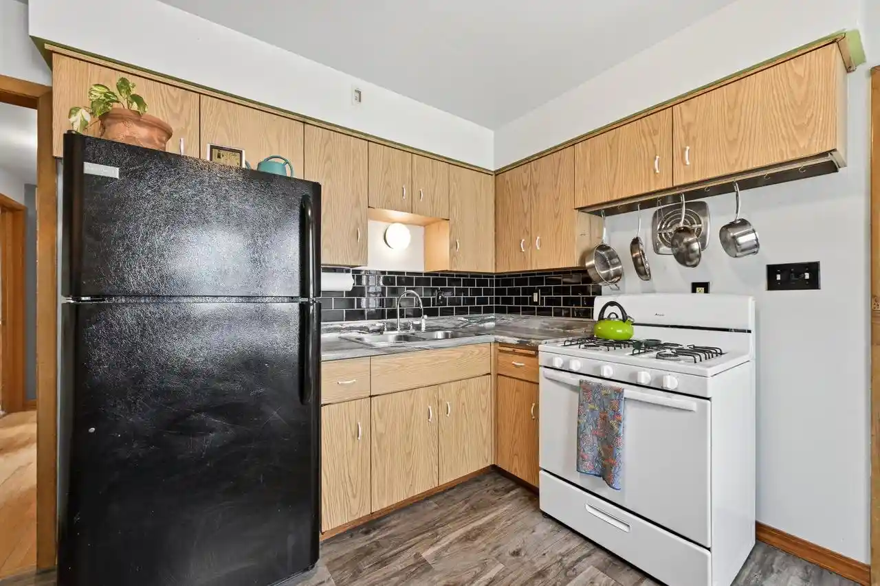 4th image of 3301 E Bottsford Avenue Avenue, Cudahy, WI 53110 | MLS# 1973100