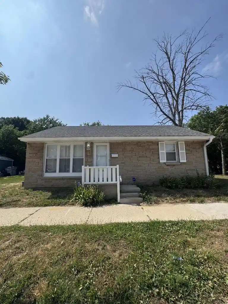 Photo 1 of Single family home for sale at 5525 N Long Island Dr Dr, Milwaukee, WI 53209 | MLS# 1973102 | Listing updated on 2026-08-16