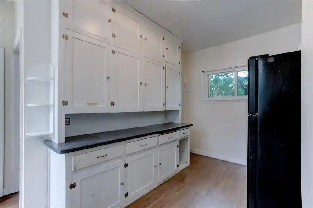 5th image of 523-525 Bay St St, Chippewa Falls, WI 54729