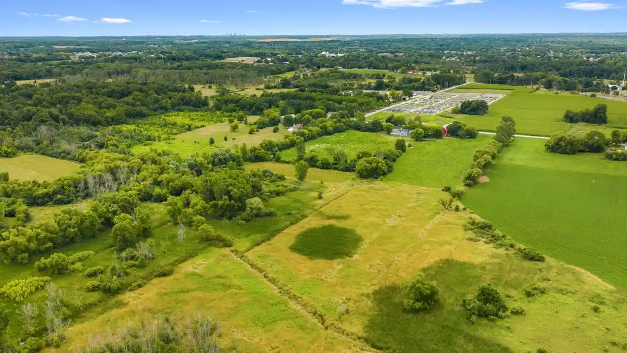 3rd image of N124W16862 Lovers Lane Lane, Germantown, WI 53022 | MLS# 1973113