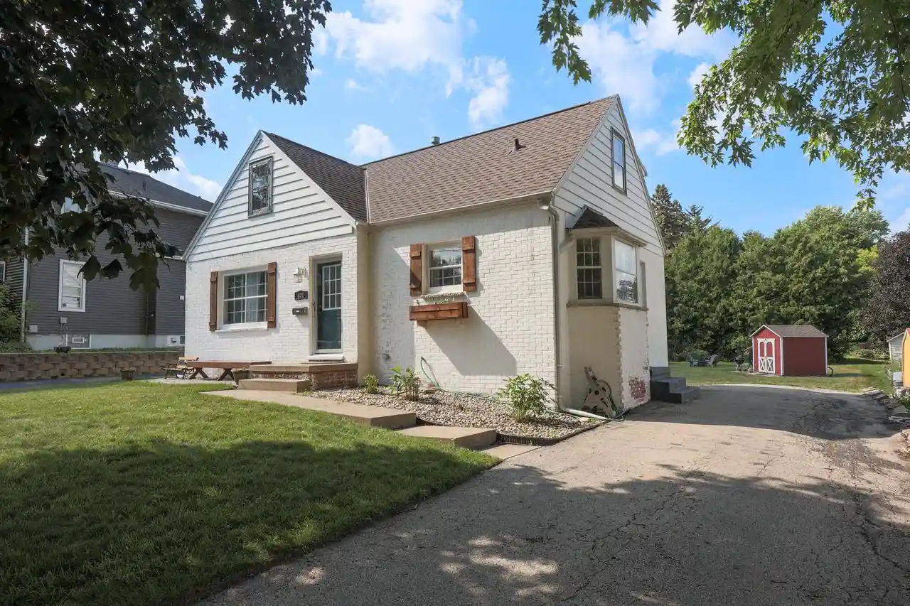 1st image of 626 Union Street Street, Hartford, WI 53027 | MLS# 1973111