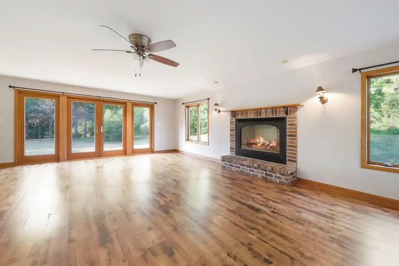 3rd image of S67W23715 Fernwood Court Court, Waukesha, WI 53189 | MLS# 1973114