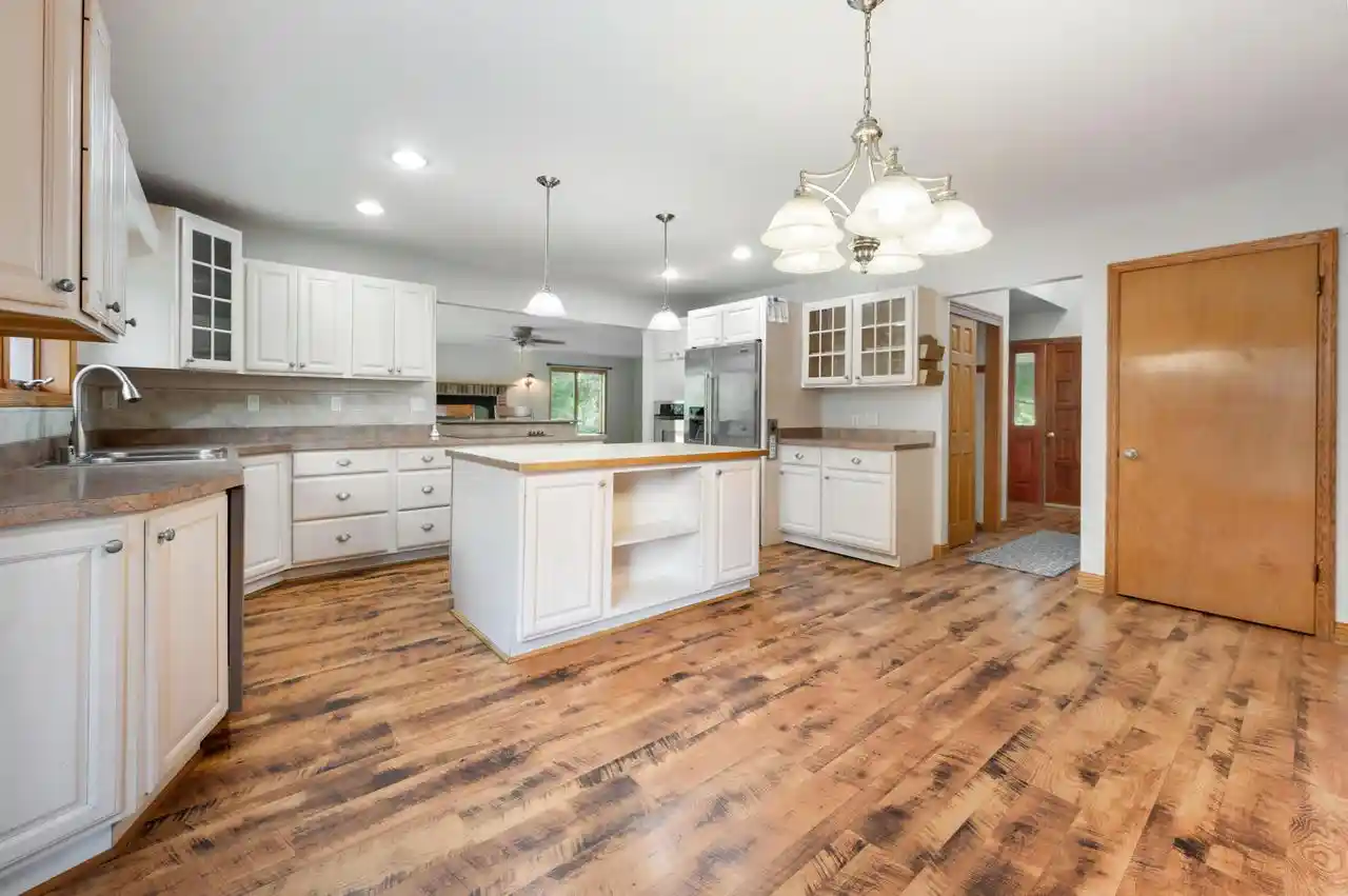 31st image of S67w23715 Fernwood Court Court, Waukesha, WI 53189 | MLS# 1973114