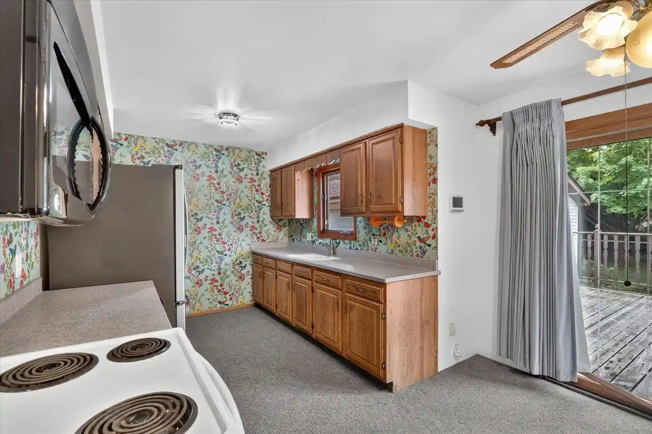 4th image of 4 S Wright Road Road, Janesville, WI 53546 | MLS# 2028772