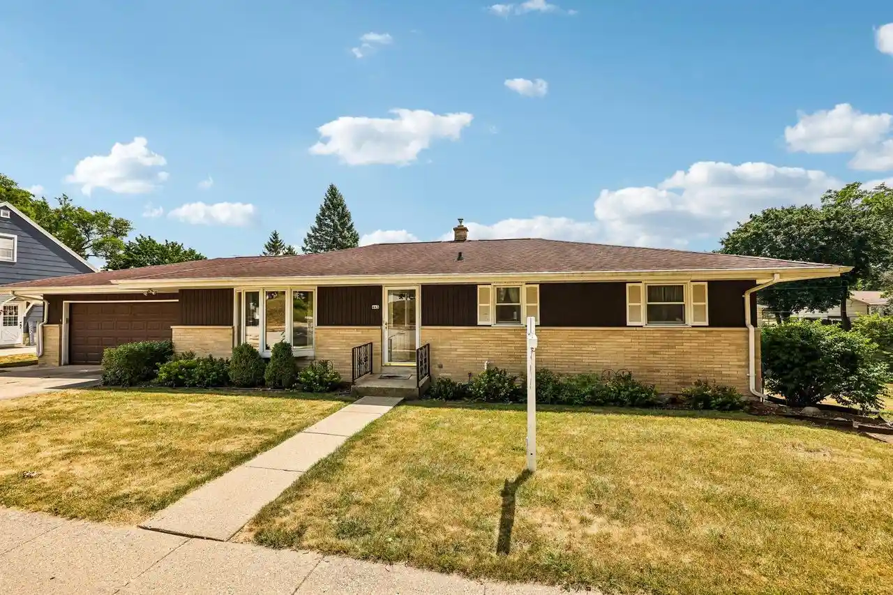 1st image of 443 Park Avenue Avenue, Burlington, WI 53105 | MLS# 1973123