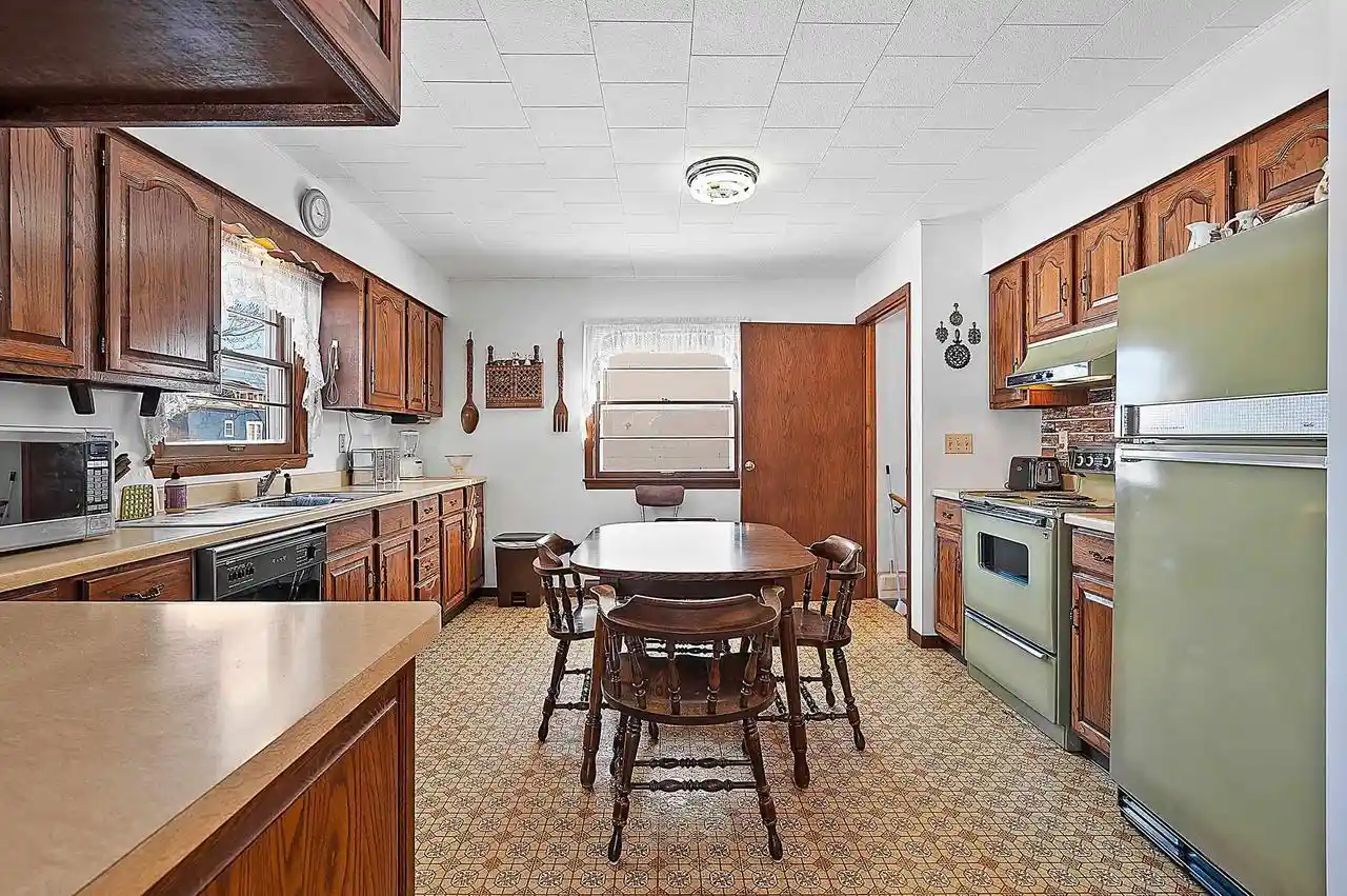 Photo 2 of Single family home for sale at 1717 Daggett Street Street, Marinette, WI 54143 | MLS# 50329692 | Listing updated on 2026-08-13