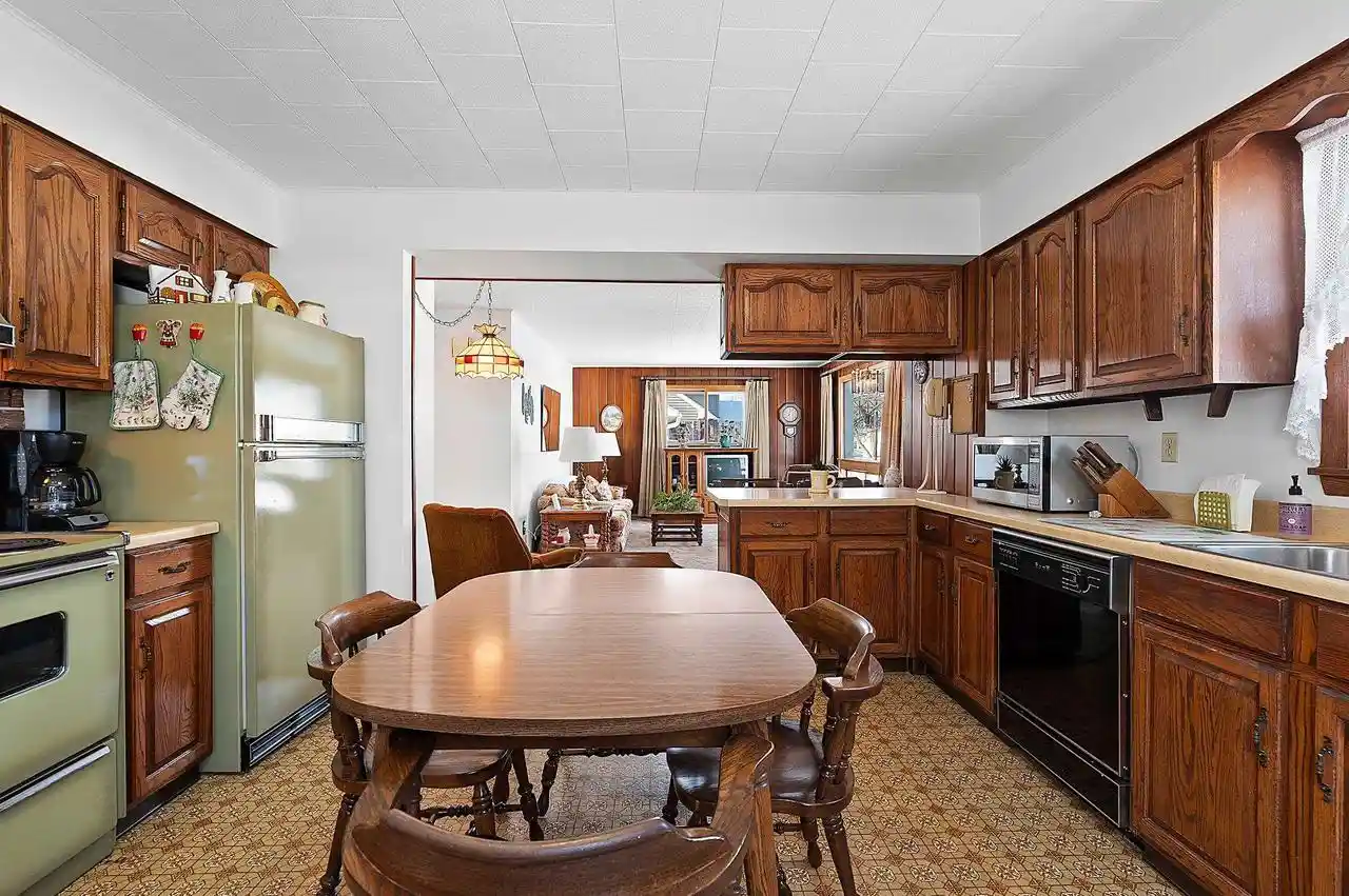 Photo 3 of Single family home for sale at 1717 Daggett Street Street, Marinette, WI 54143 | MLS# 50329692 | Listing updated on 2026-08-13