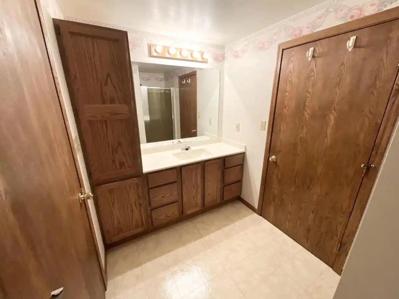3rd image of W236N7179 Meadow Lane Lane, Sussex, WI 53089 | MLS# 1973151