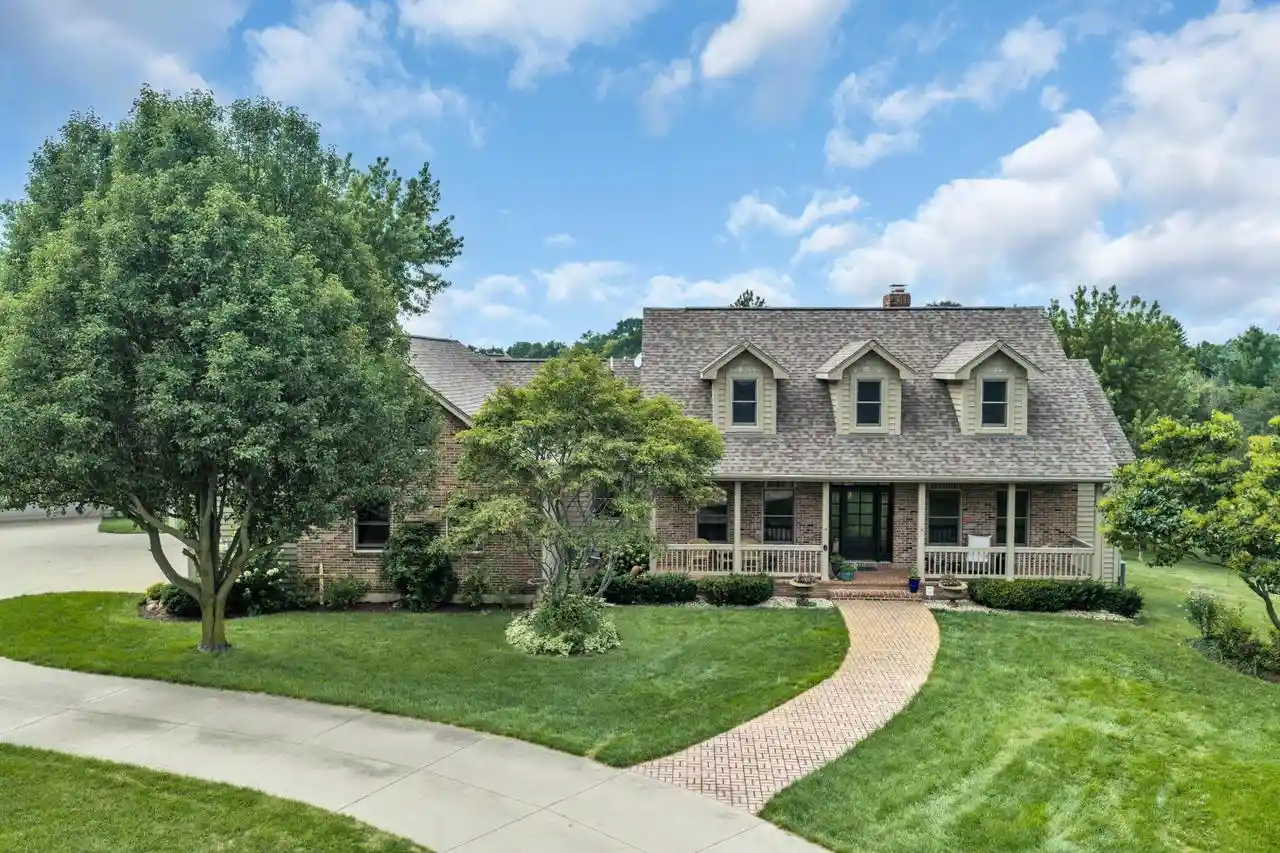 1st image of 5046 Briar Ridge Court Court, Burlington, WI 53105 | MLS# 1973169