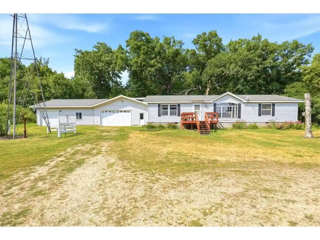 Photo 1 of Single family home for sale at 1041 220th Avenue Avenue, New Richmond, WI 54017 | MLS# 7113307 | Listing updated on 2026-09-16