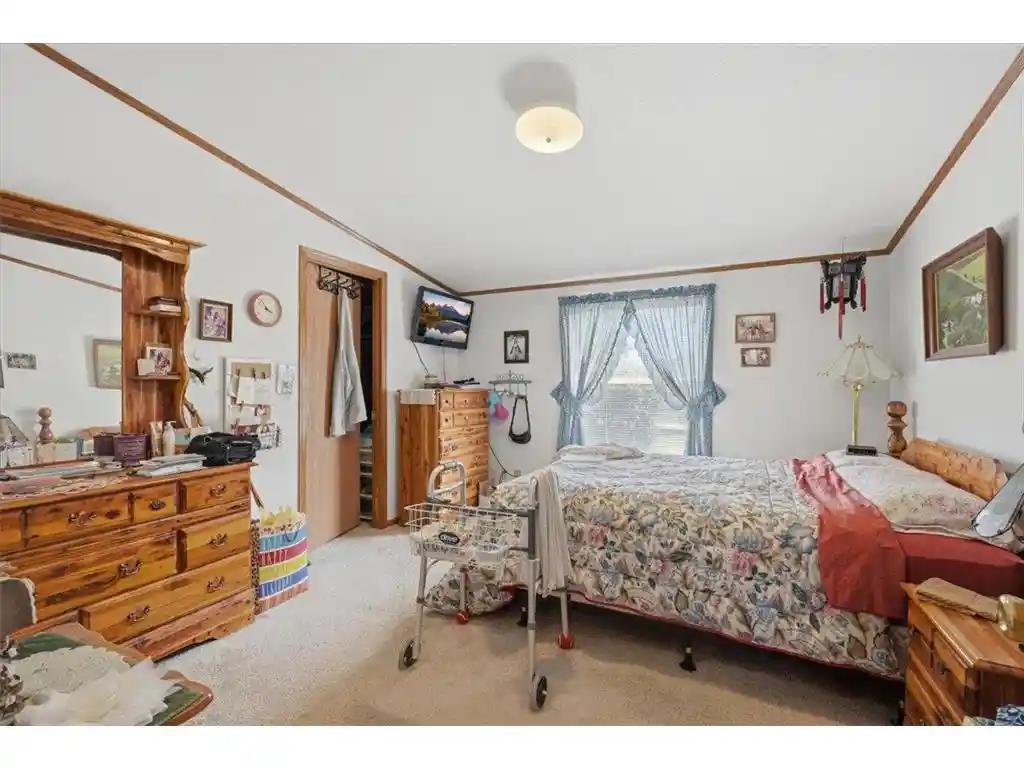 Photo 4 of Single family home for sale at 1041 220Th Avenue Avenue, New Richmond, WI 54017 | MLS# 7113307 | Listing updated on 2026-09-16