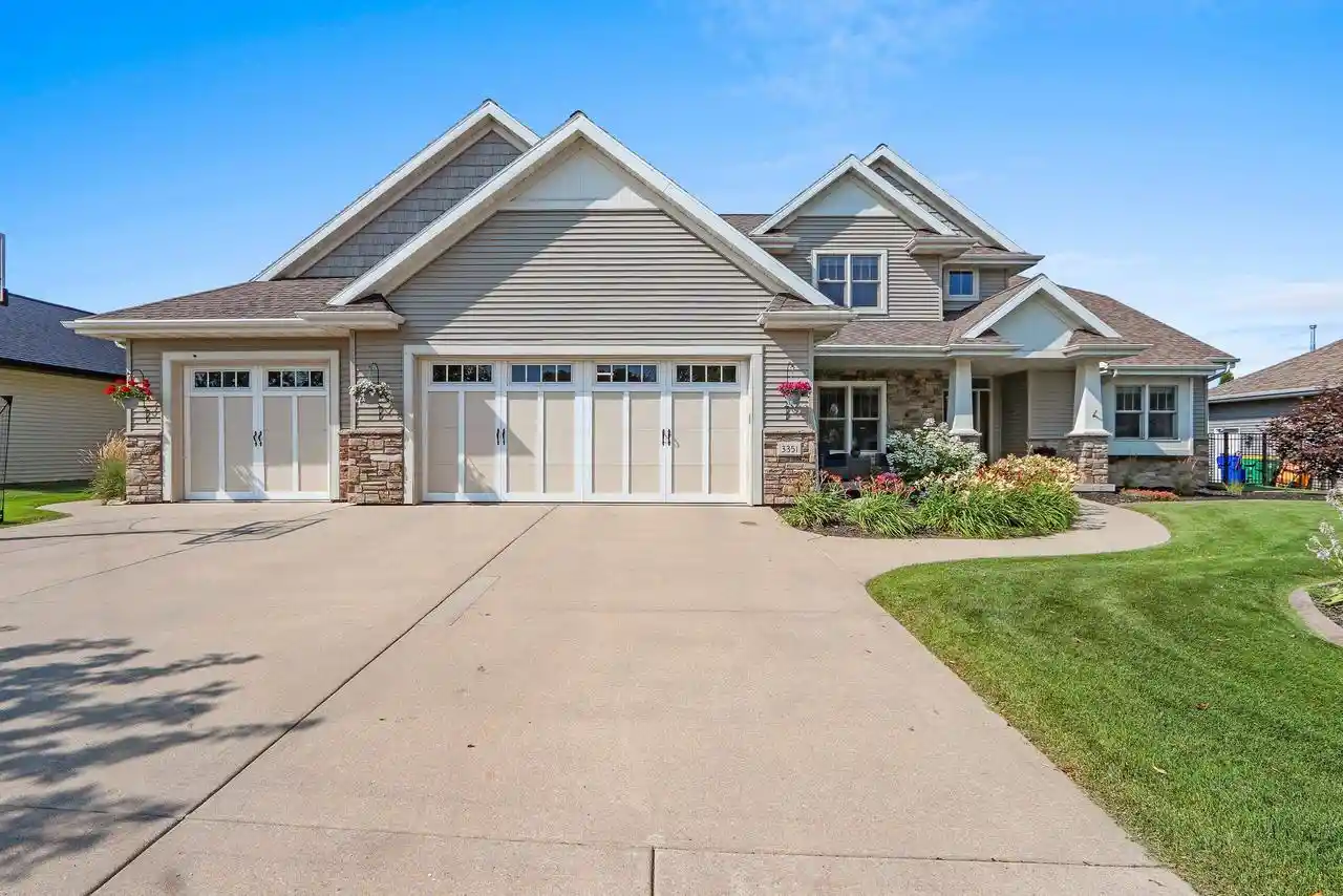 Photo 1 of Single family home for sale at 3351 Cottage Hill Dr Dr, Green Bay, WI 54311 | MLS# 50329719 | Listing updated on 2026-07-30