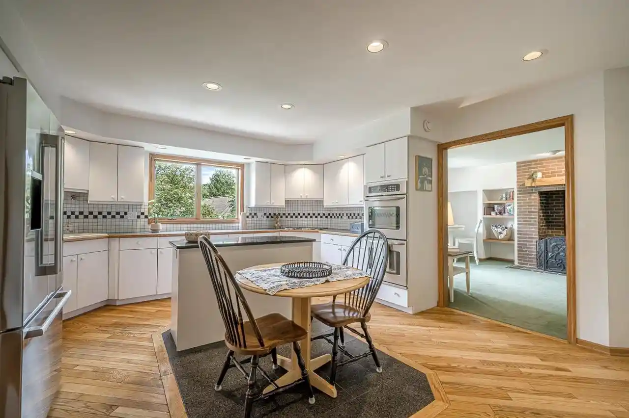 3rd image of 321 Sauk Creek Dr Dr, Madison, WI 53717 | MLS# 2028797