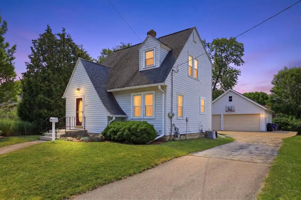 Photo 1 of Single family home for sale at 709 2nd Street Street, Menasha, WI 54952 | MLS# 50329705 | Listing updated on 2026-07-31