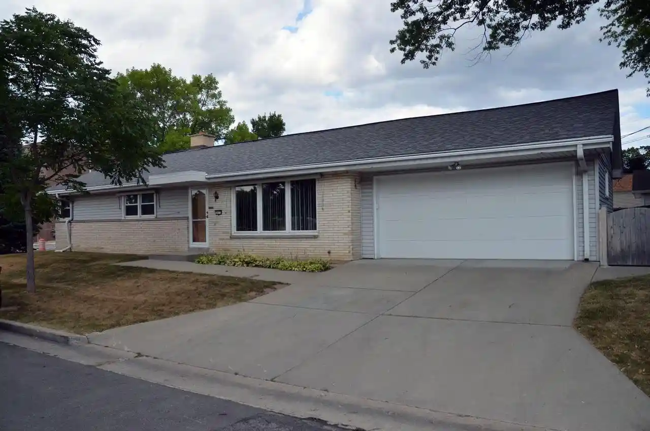 1st image of 2672 N 115th Street Street, Wauwatosa, WI 53226 | MLS# 1973207
