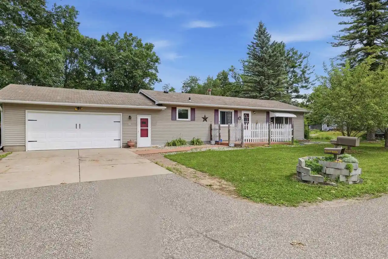 1st image of 500 W Wilson Avenue Avenue, Stevens Point, WI 54481 | MLS# 22603522