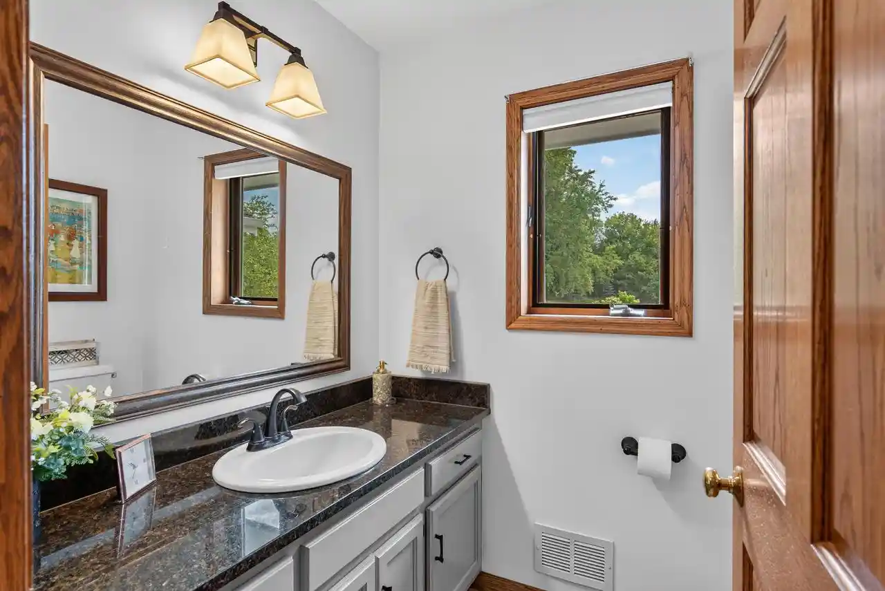 4th image of W248N7706 Kathleen Avenue Avenue, Sussex, WI 53089 | MLS# 1973224