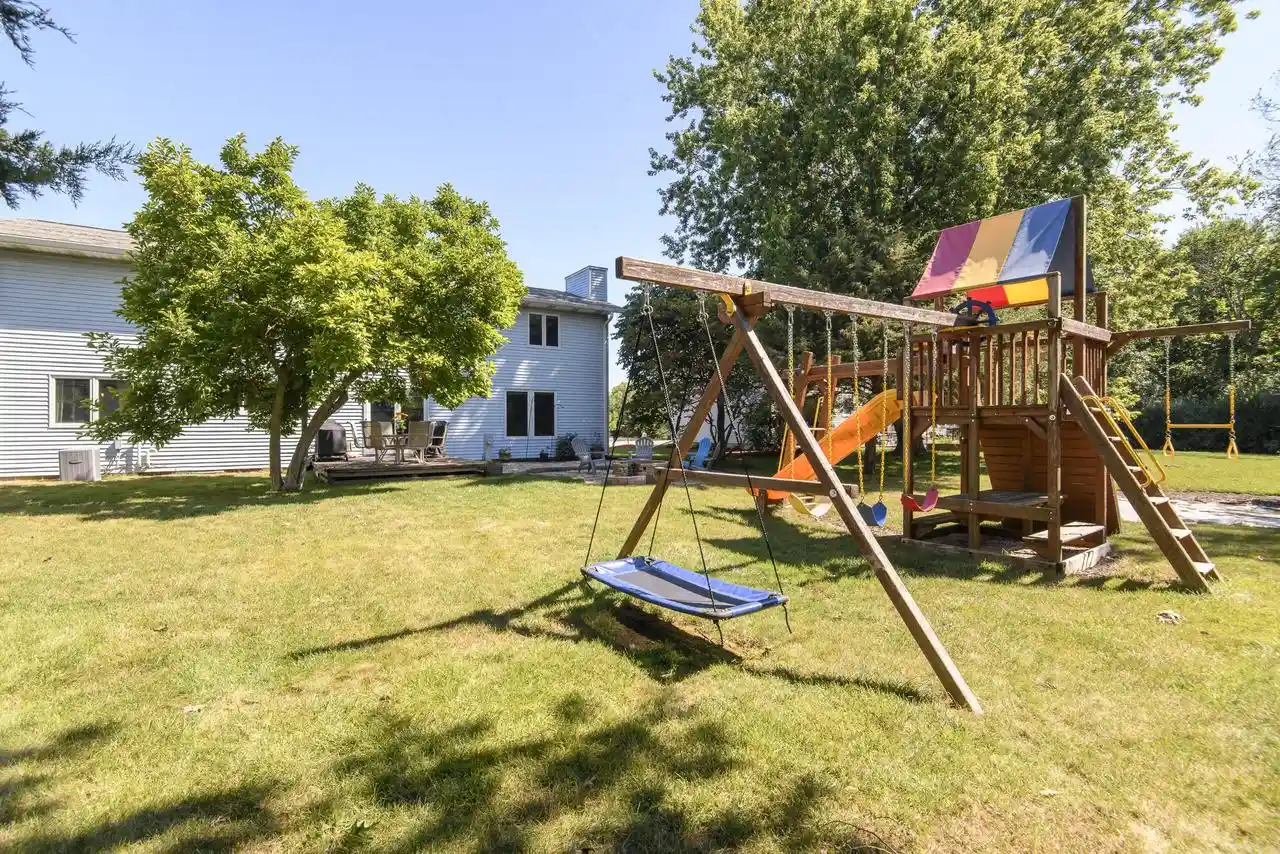 49th image of 2121 September Dr Dr, Caledonia, WI 53402 | MLS# 1973234