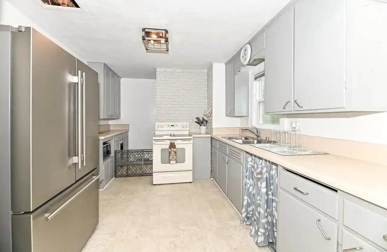 2nd image of 1610 Manchester Street Street, Beloit, WI 53511 | MLS# 1973230
