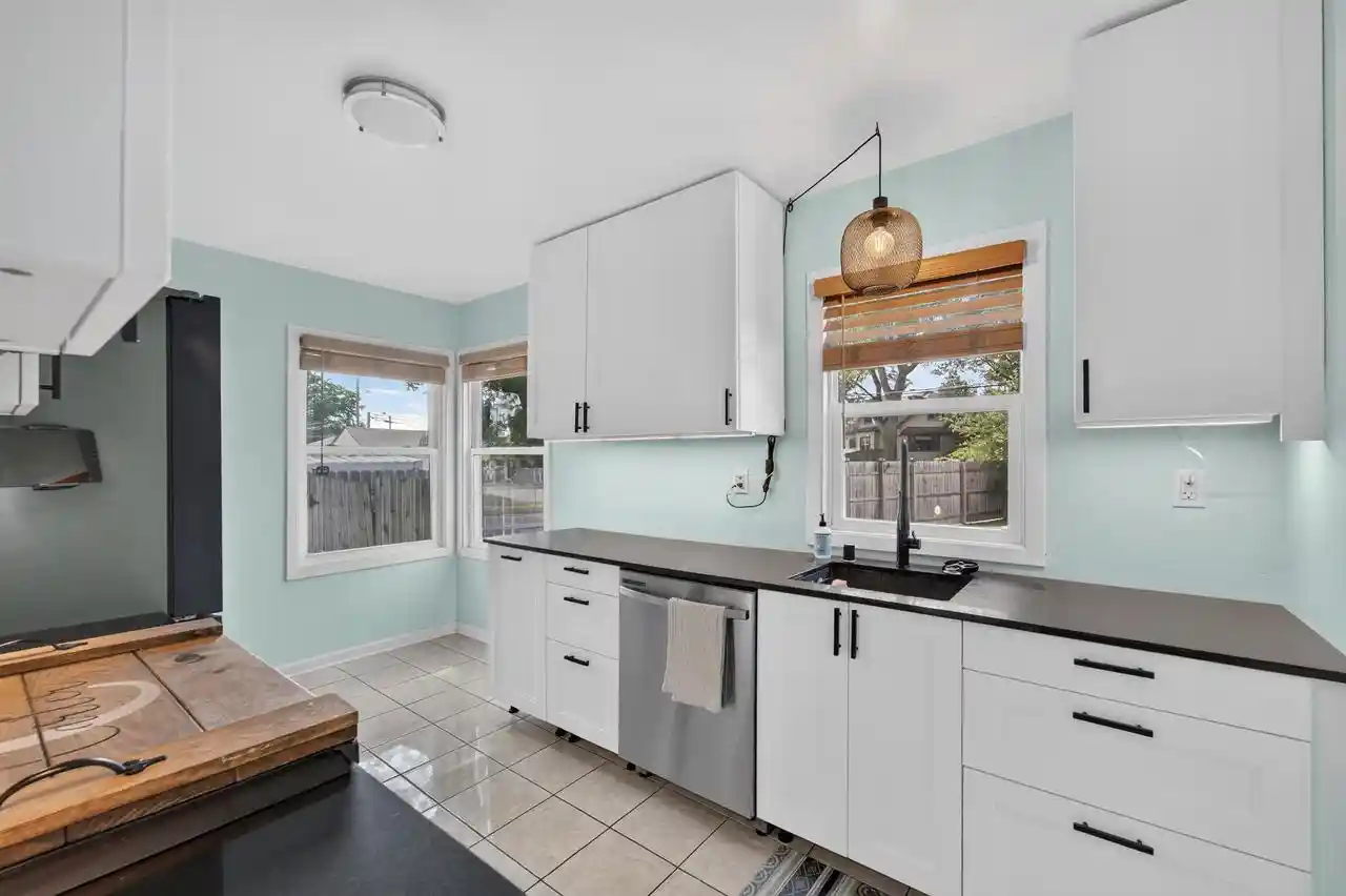 22nd image of 7005 W Lincoln Avenue Avenue, Milwaukee, WI 53219 | MLS# 1973235