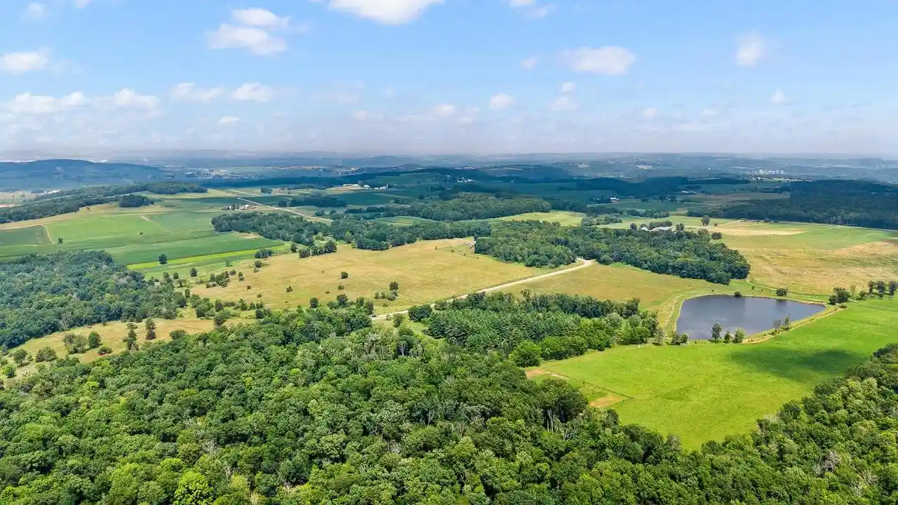 Photo 2 of Single family home for sale at E6789 Loop Road Road, Reedsburg, WI 53959 | MLS# 2028830 | Listing updated on 2026-08-15