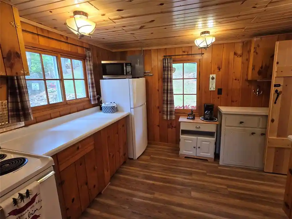 5th image of 1327 21 1/2 Street Street, Cameron, WI 54822 | MLS# 1603572