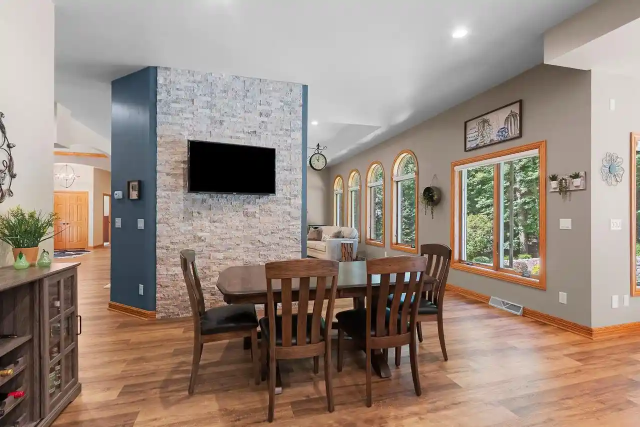 Photo 4 of Single family home for sale at 696 Spring Brk Dr, Oneida, WI 54155 | MLS# 50329747 | Listing updated on 2026-10-26