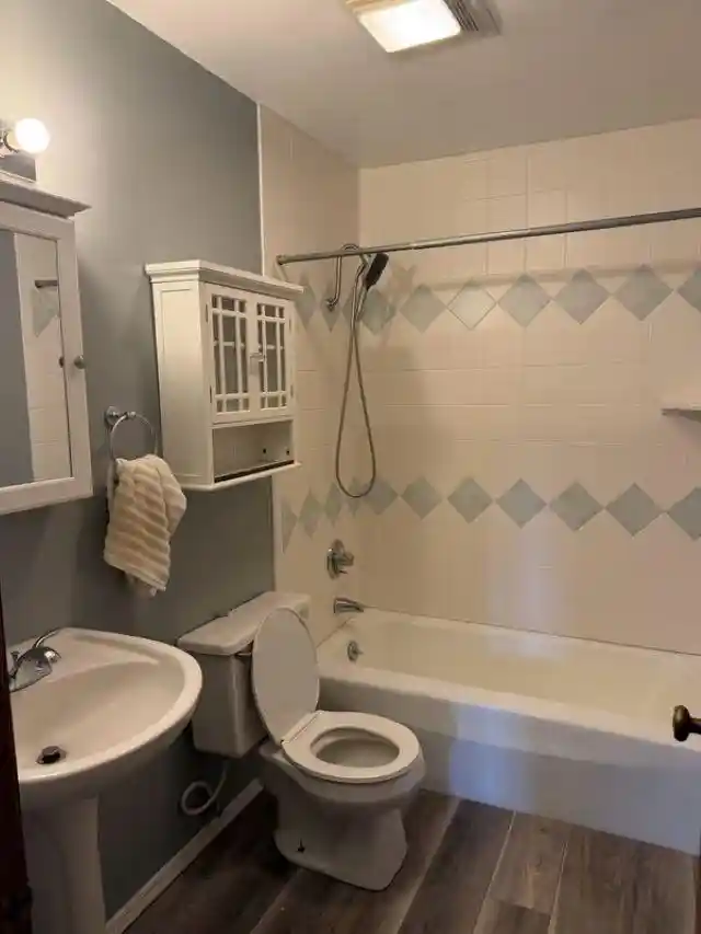 2nd image of 3180 Justin Ct Ct, Appleton, WI 54914