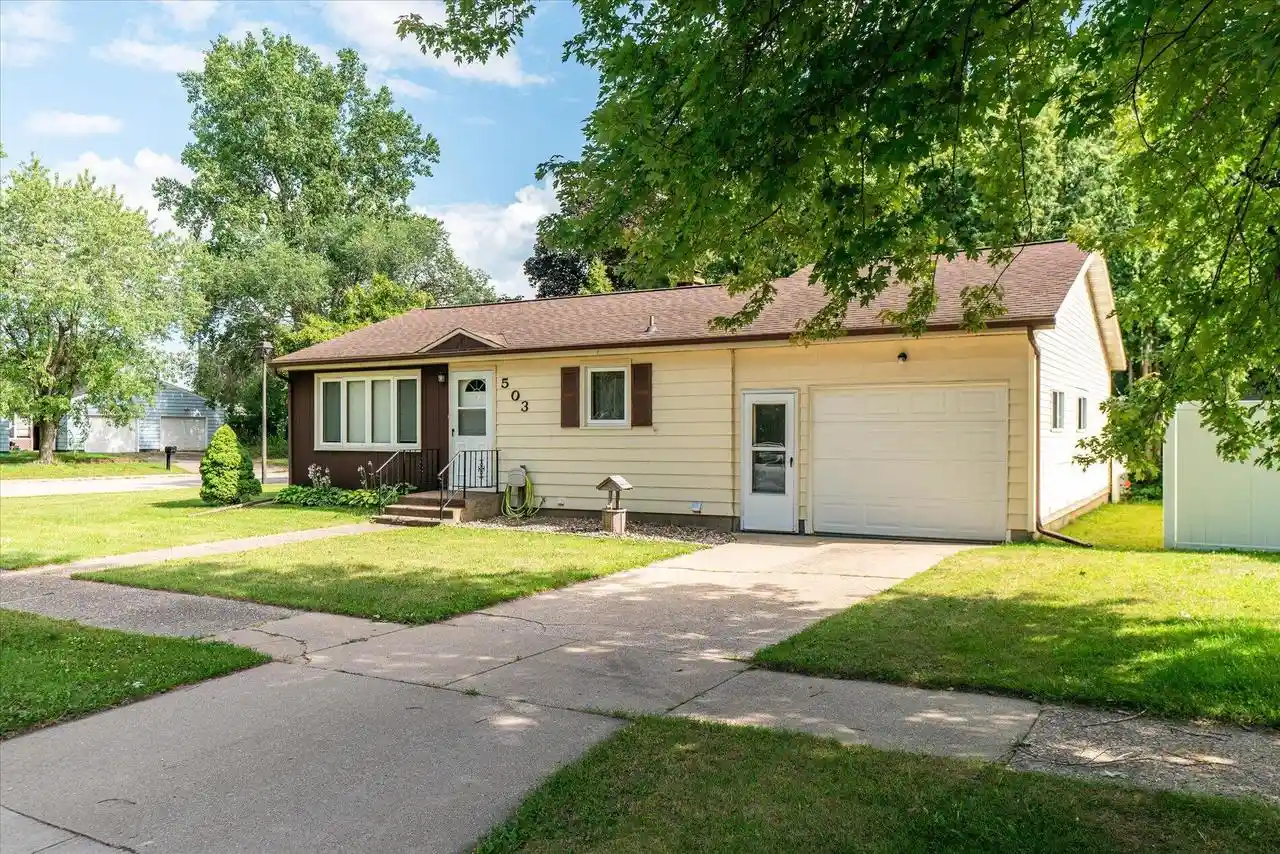3rd image of 503 9Th Street S Street S, La Crescent, MN 55947 | MLS# 1973259