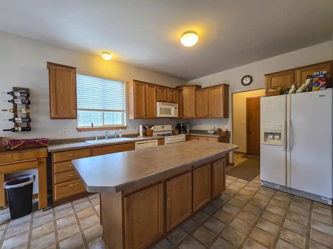 3rd image of 601 Bridlewood Lane Lane, Watertown, WI 53094 | MLS# 1973263
