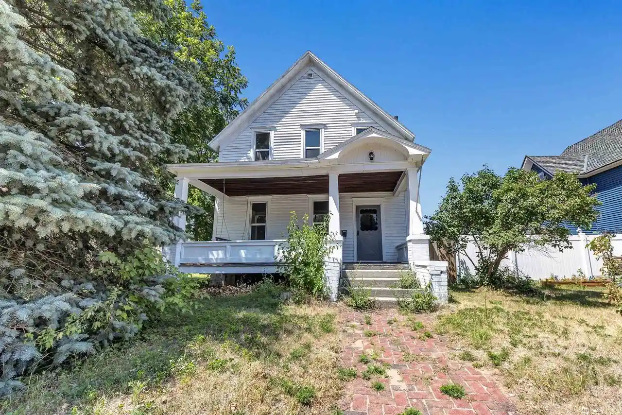 1st image of 741 Marinette Avenue Avenue, Marinette, WI 54143 | MLS# 50329757