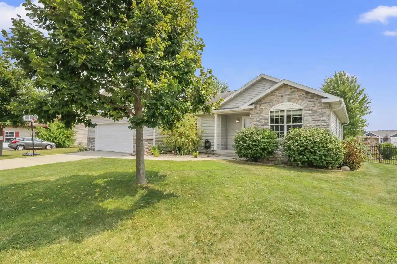 Photo 1 of Single family home for sale at 1904 Nighthawk Lane Lane, Sauk City, WI 53583 | MLS# 2028840 | Listing updated on 2026-09-21