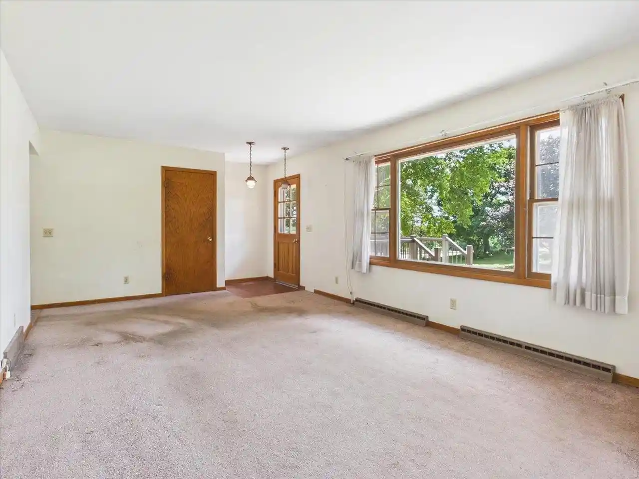 4th image of 105 Holman Road Road, Deerfield, WI 53531 | MLS# 2028845