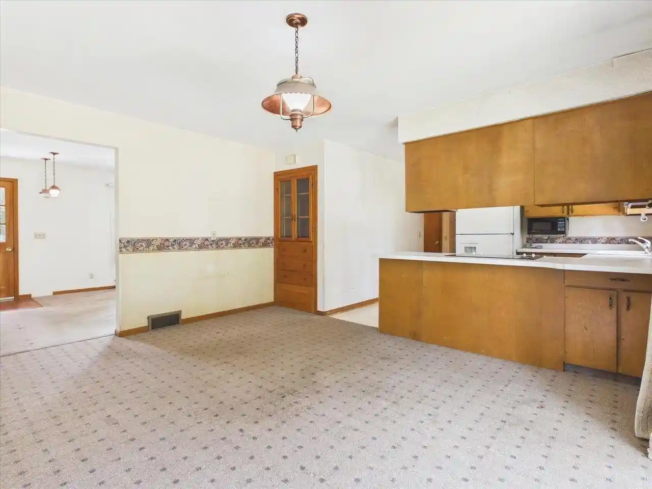 5th image of 105 Holman Road Road, Deerfield, WI 53531 | MLS# 2028845