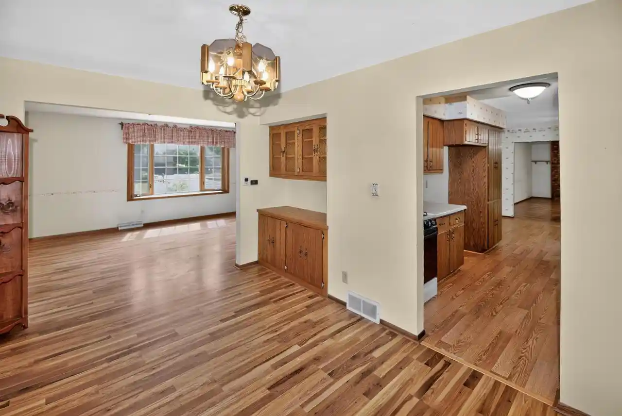 2nd image of W125s7035 Skylark Lane Lane, Muskego, WI 53150 | MLS# 1973286