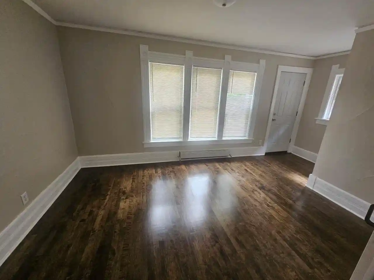 Listing Photo 4 - Condo for sale in building located at 916 E Meinecke Ave Ave, Milwaukee, WI 53212 - Unit #918