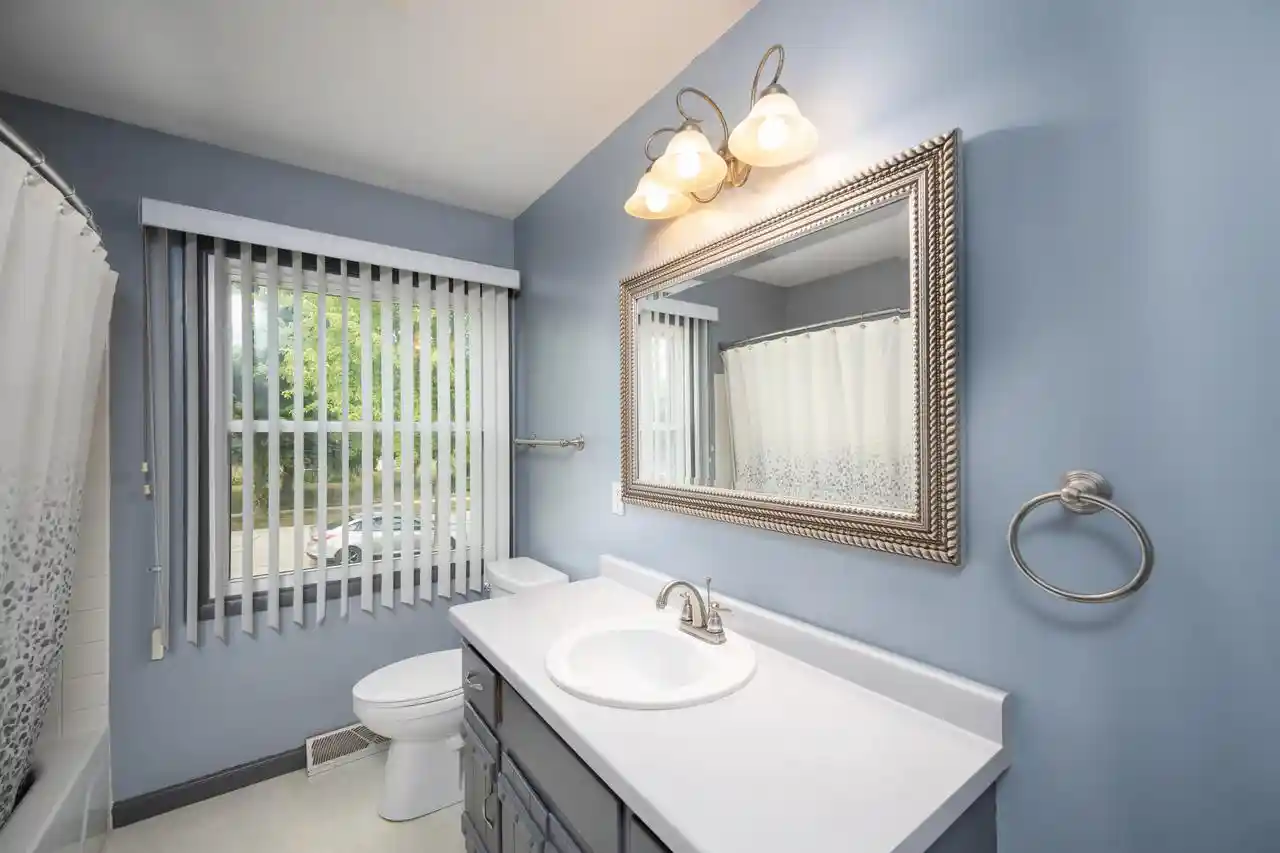 image of 7601 S Manor Avenue Avenue, Oak Creek, WI 53154 | MLS# 1973299
