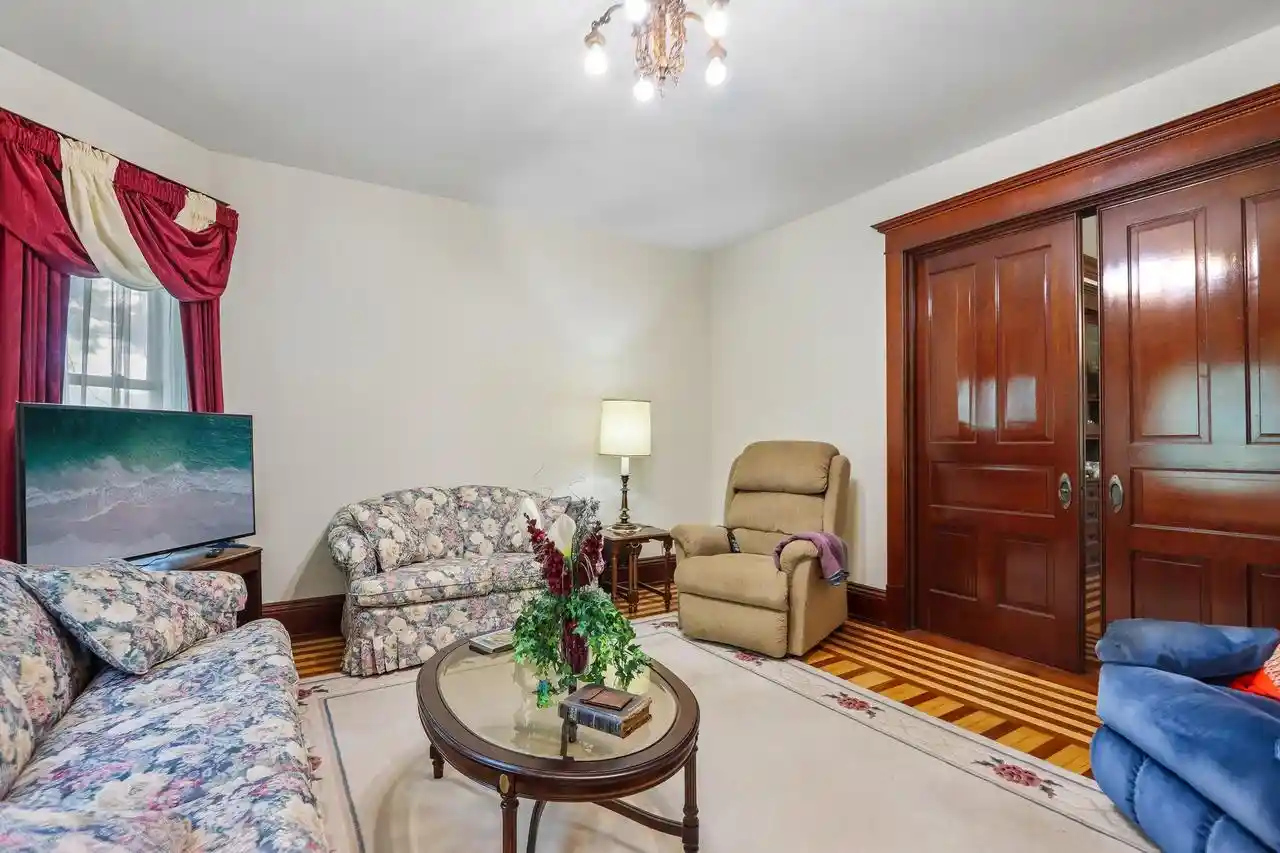 3rd image of 3226 Jackson Dr Dr, Jackson, WI 53037 | MLS# 1973301