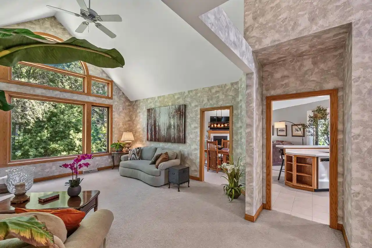 4th image of 14126 Autumn Ridge Dr Dr, Valders, WI 54245 | MLS# 1973302
