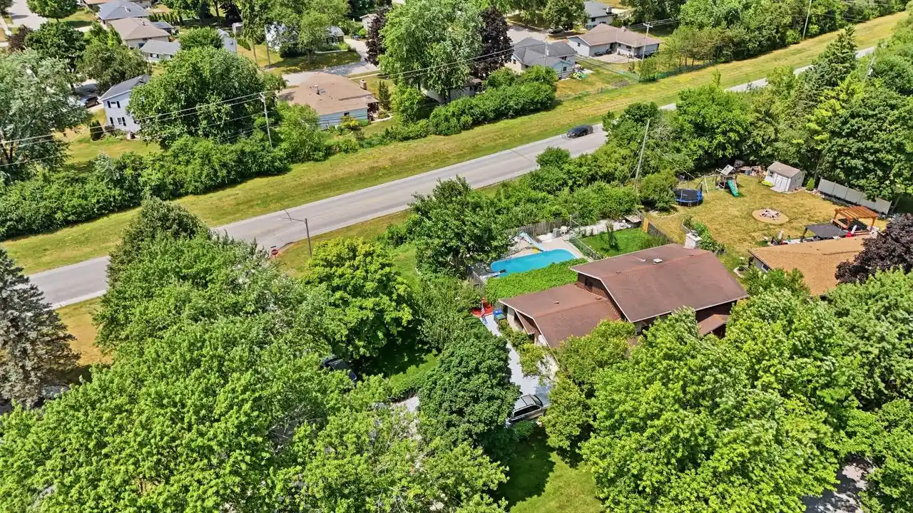 3rd image of 5050 Spruce Court Court, Greendale, WI 53129 | MLS# 1973306