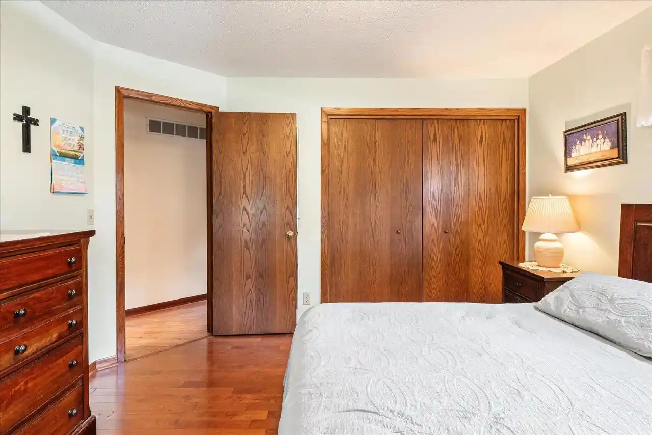 3rd image of 1430 Willow Street Street, La Crescent, MN 55947 | MLS# 1973308