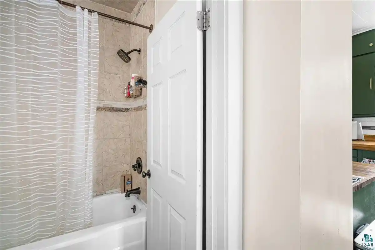 30th image of 1628 Oakes Ave Ave, Superior, WI 54880 | MLS# 6126967